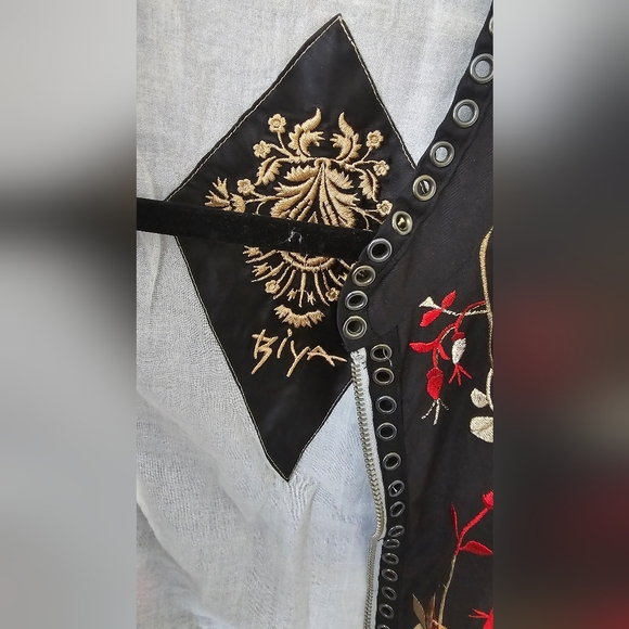 Biya vest - Picture 4 of 11